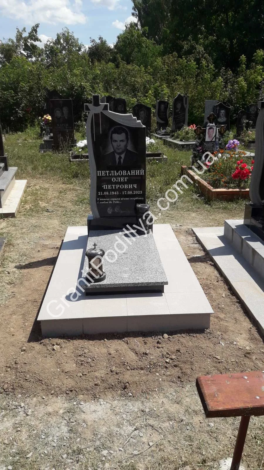 Подвійний пам'ятник з граніту - Кам'янець-Подільський | GranitPodillya